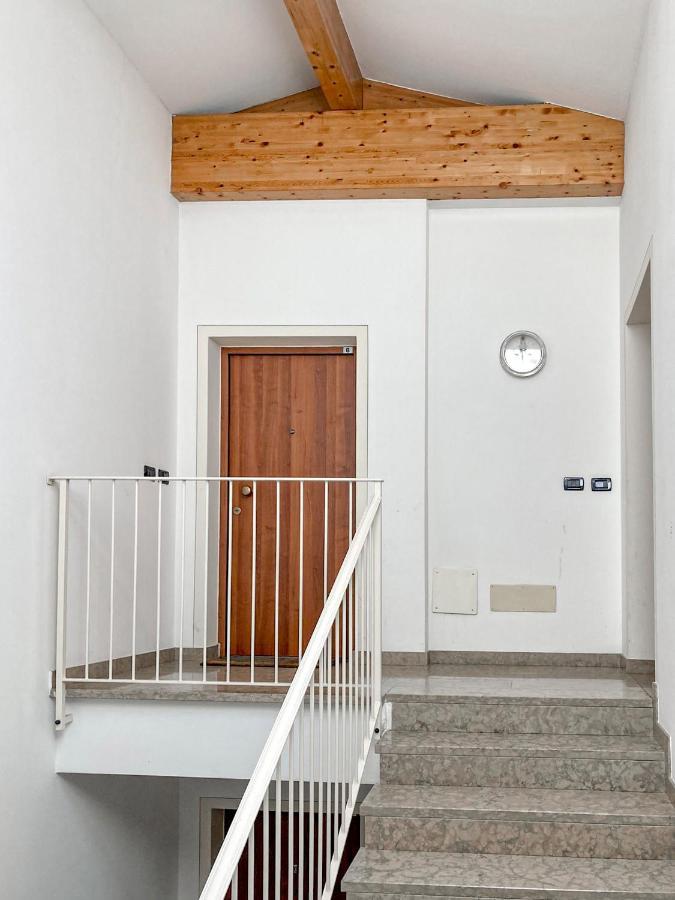 Elegante appartamento [Trento centro] Carpe Diem Exterior foto